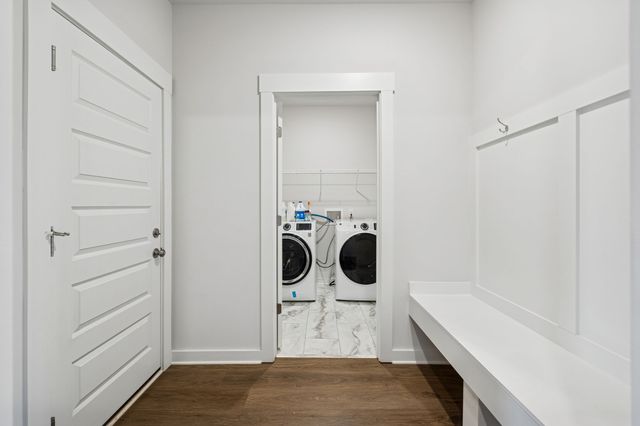 551 Ballard Dr, White House, TN 37188