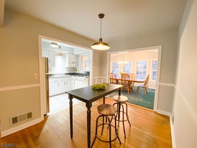 14 Pine St, Edison Twp., NJ 08817