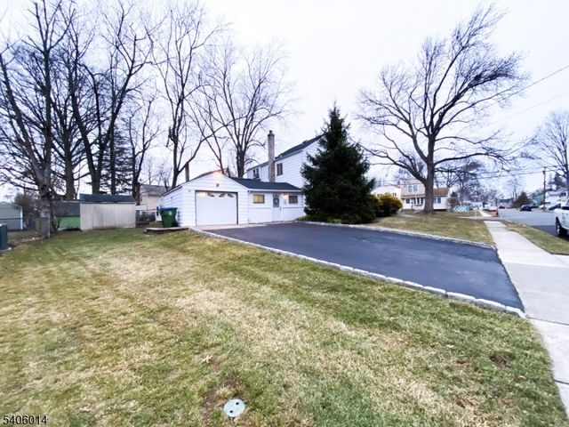 14 Pine St, Edison Twp., NJ 08817