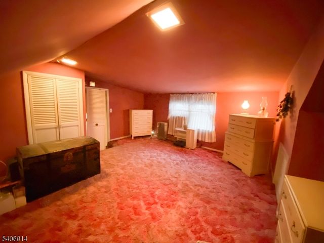 14 Pine St, Edison Twp., NJ 08817