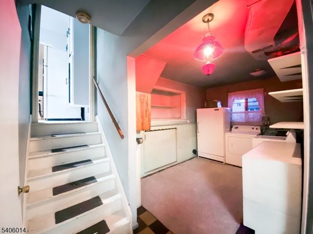 14 Pine St, Edison Twp., NJ 08817