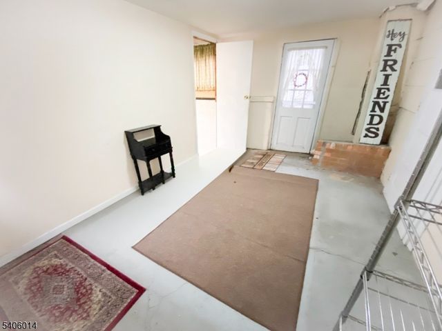 14 Pine St, Edison Twp., NJ 08817