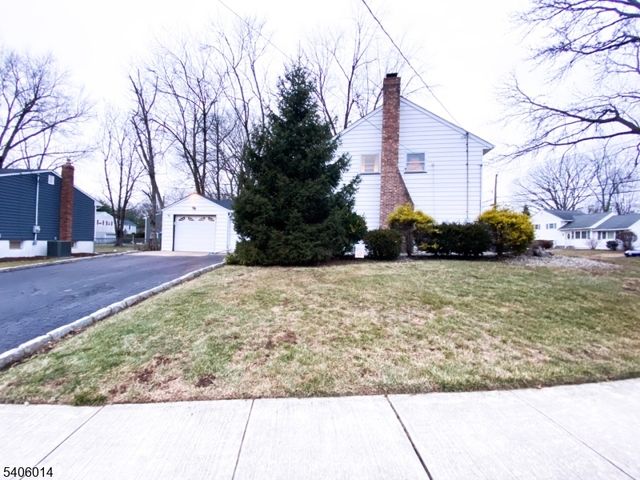 14 Pine St, Edison Twp., NJ 08817