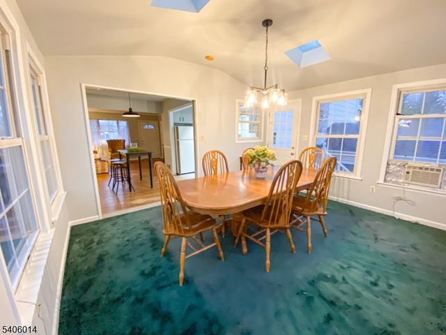 14 Pine St, Edison Twp., NJ 08817