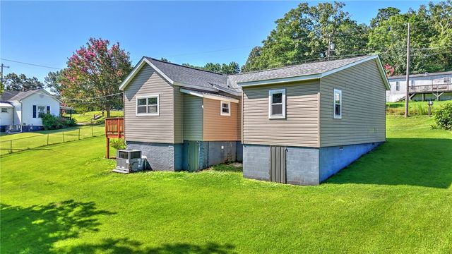 312 Cateechee Trail, Central, SC 29630