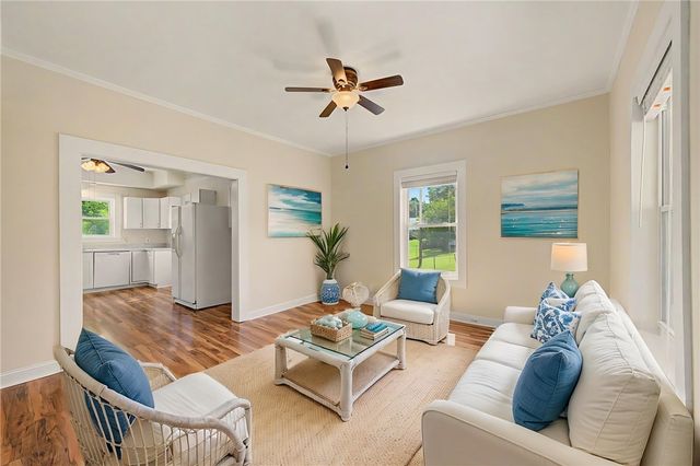 312 Cateechee Trail, Central, SC 29630