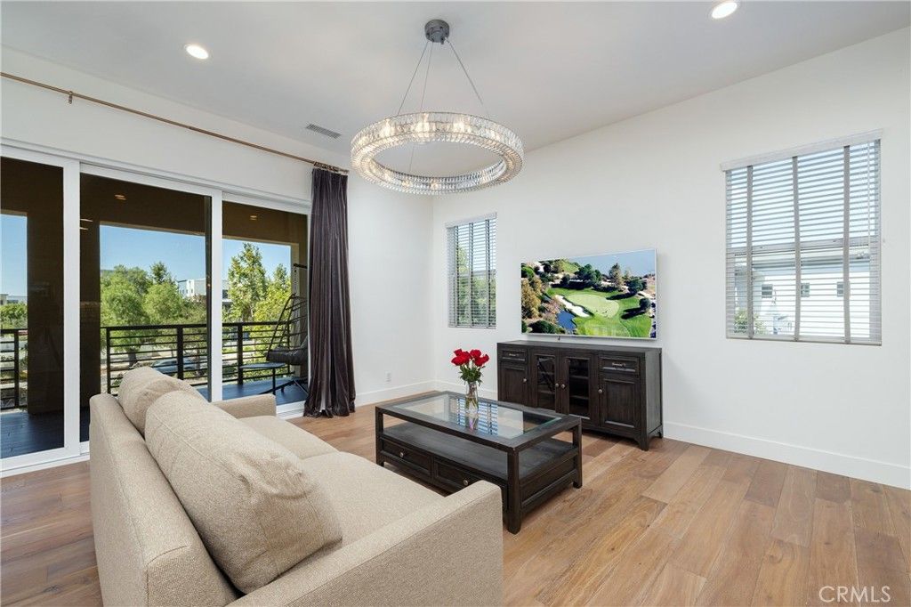 251 Follyhatch, Irvine, CA 92618 — photo 4