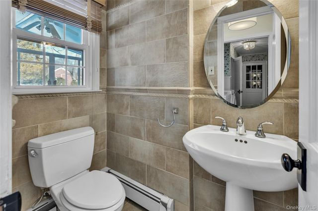 7 Flamingo Drive, Smithtown, NY 11787