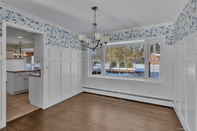 7 Flamingo Drive, Smithtown, NY 11787