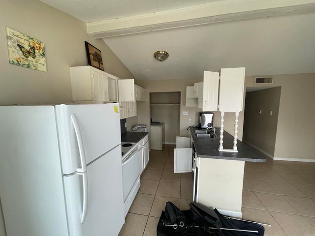 917 Ruth Ann Drive, Jacksonville, AR 72076