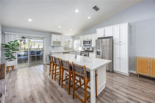 619 Donatello Dr, Corona, CA 92882