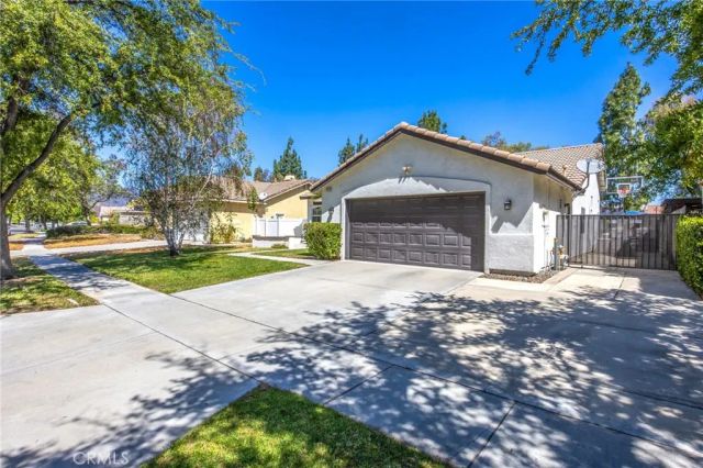 619 Donatello Dr, Corona, CA 92882