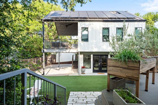 1105 Travis Heights BLVD, Austin, TX 78704