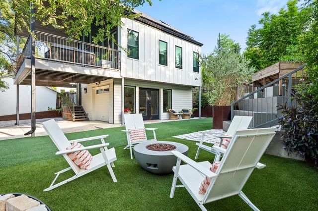 1105 Travis Heights BLVD, Austin, TX 78704