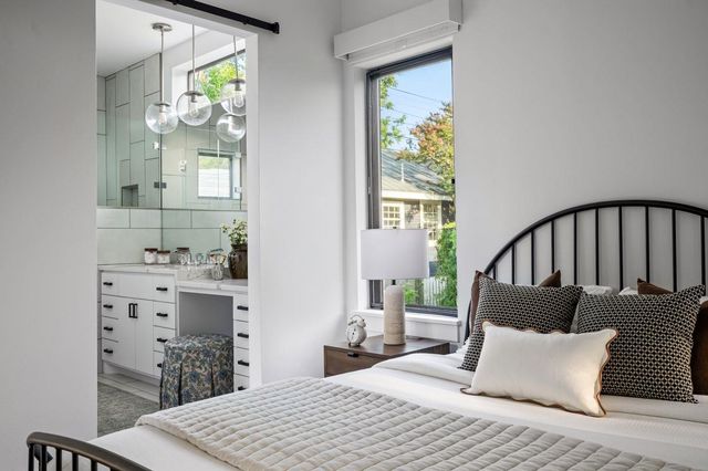 1105 Travis Heights BLVD, Austin, TX 78704