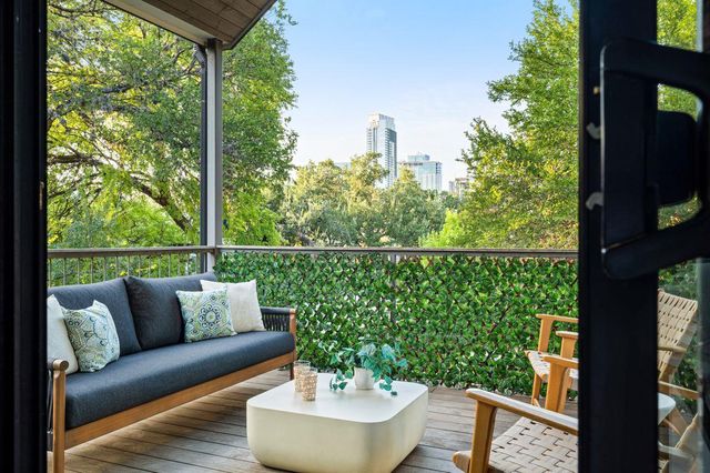 1105 Travis Heights BLVD, Austin, TX 78704