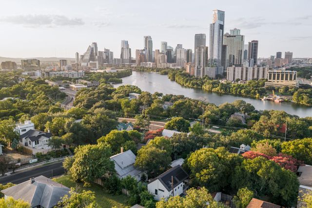 1105 Travis Heights BLVD, Austin, TX 78704