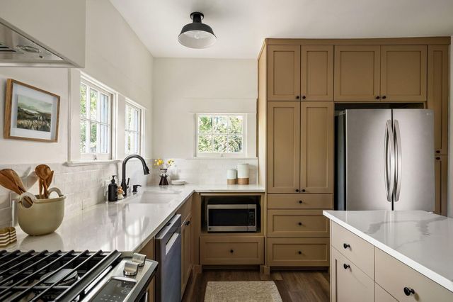 1105 Travis Heights BLVD, Austin, TX 78704