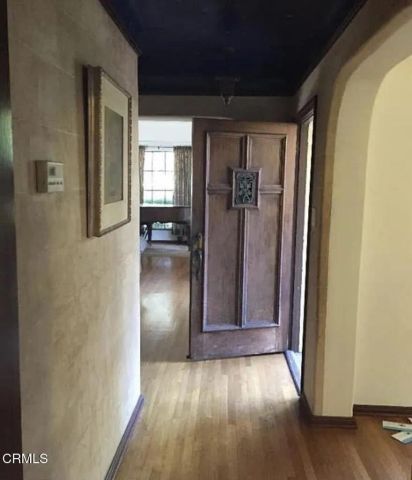 999 N Holliston Avenue, Pasadena, CA 91104