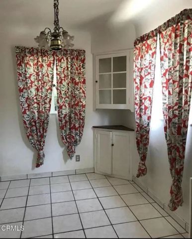 999 N Holliston Avenue, Pasadena, CA 91104