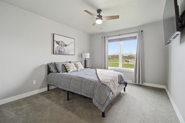 594 PRAIRIE GARDENS LANE, Pulaski, WI 54162