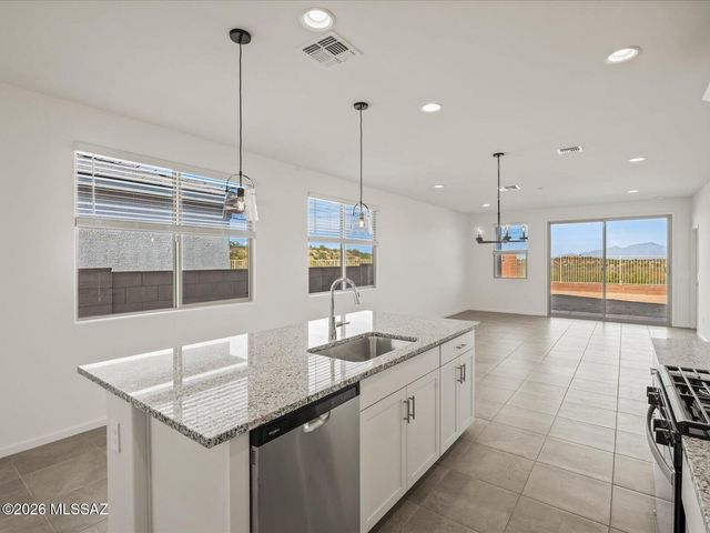 7322 S Gray Jay Drive, Tucson, AZ 85747