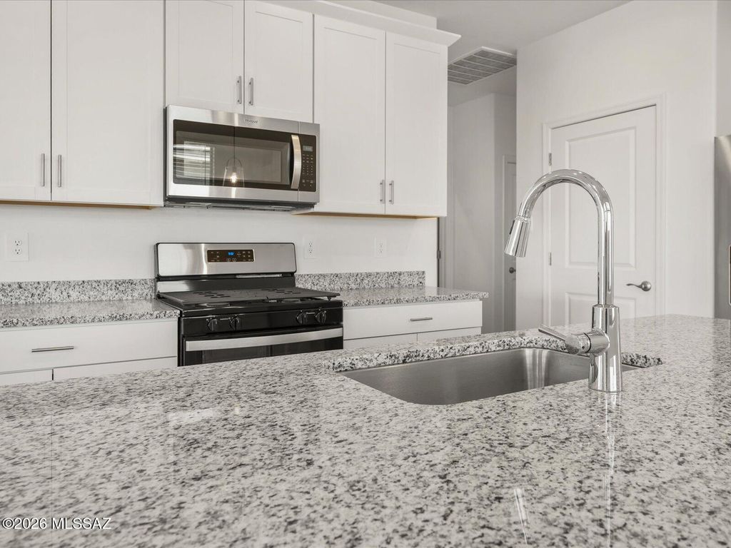 7322 S Gray Jay Drive, Tucson, AZ 85747