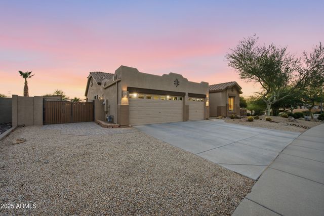 9747 E GREENWAY Street, Mesa, AZ 85207