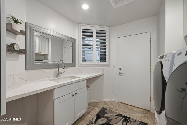 9747 E GREENWAY Street, Mesa, AZ 85207