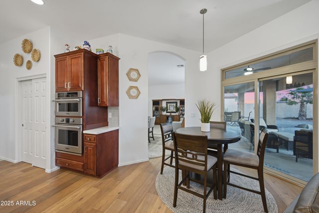 9747 E GREENWAY Street, Mesa, AZ 85207