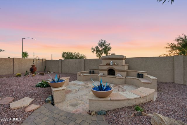 9747 E GREENWAY Street, Mesa, AZ 85207