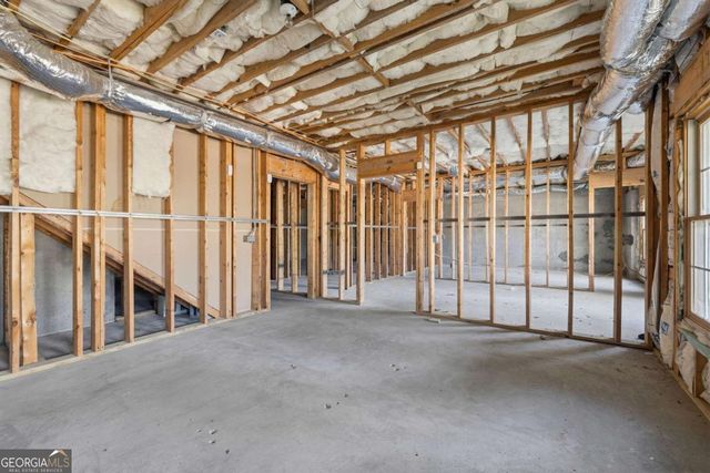 4530 Oak Brook Drive SE, Smyrna, GA 30082