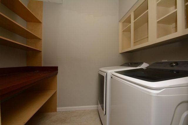 425 E Fair Harbor Lane, Houston, TX 77079