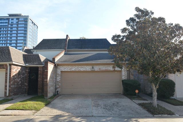 425 E Fair Harbor Lane, Houston, TX 77079
