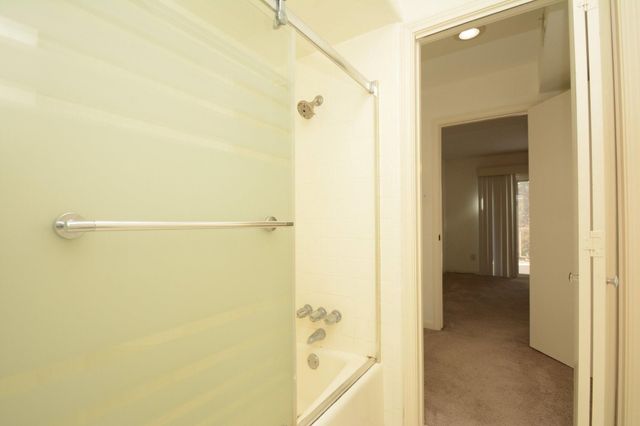 425 E Fair Harbor Lane, Houston, TX 77079