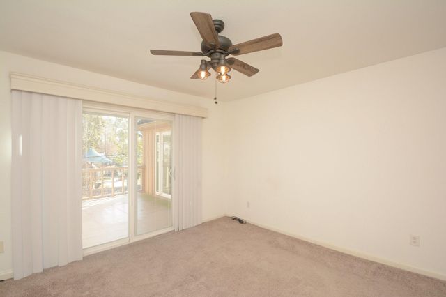 425 E Fair Harbor Lane, Houston, TX 77079