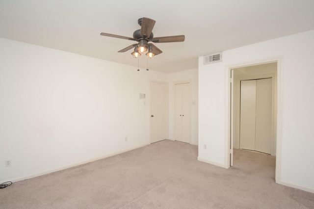 425 E Fair Harbor Lane, Houston, TX 77079