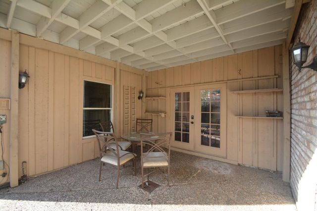 425 E Fair Harbor Lane, Houston, TX 77079