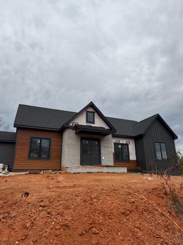 9041 Stonewall Road, Appomattox, VA 24522