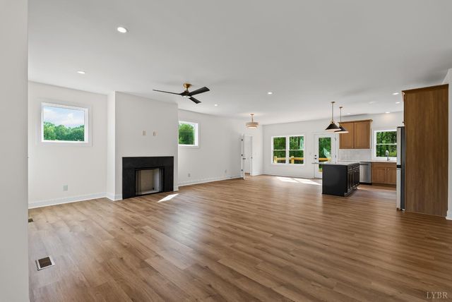 9041 Stonewall Road, Appomattox, VA 24522