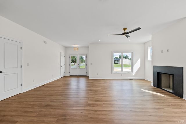 9041 Stonewall Road, Appomattox, VA 24522