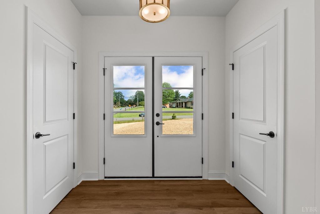 9041 Stonewall Road, Appomattox, VA 24522