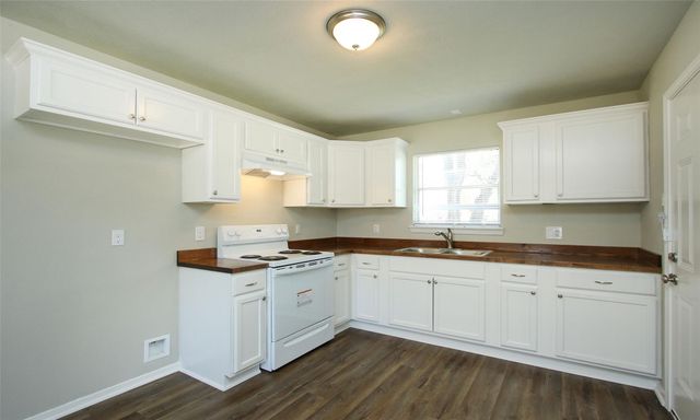 6326 Guadalupe Street, Houston, TX 77016