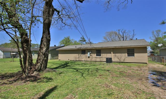 6326 Guadalupe Street, Houston, TX 77016