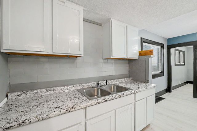 208 N Kansas, Wichita, KS 67214