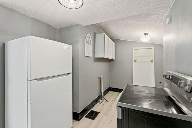 208 N Kansas, Wichita, KS 67214