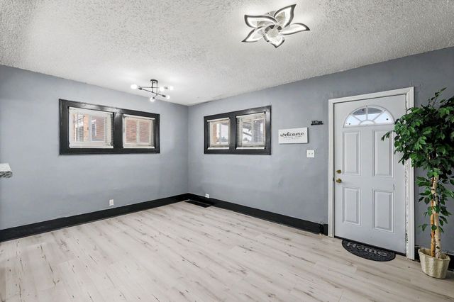 208 N Kansas, Wichita, KS 67214