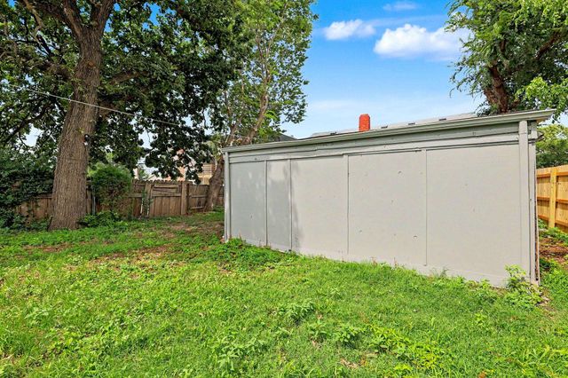 208 N Kansas, Wichita, KS 67214