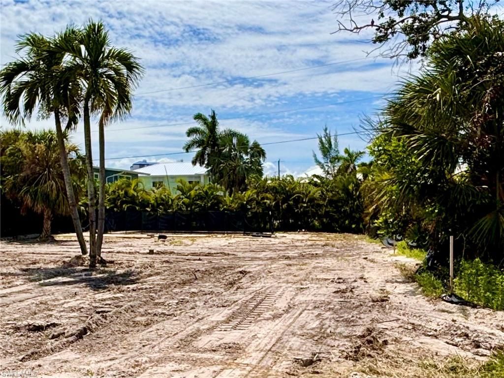 126 Mandalay RD, FORT MYERS BEACH, FL 33931 — exterior
