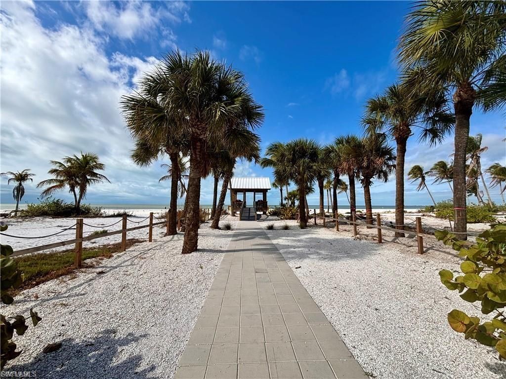 126 Mandalay RD, FORT MYERS BEACH, FL 33931 — photo 4